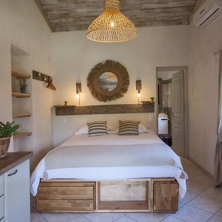 קאלבי Residence Acquavital מראה חיצוני תמונה
