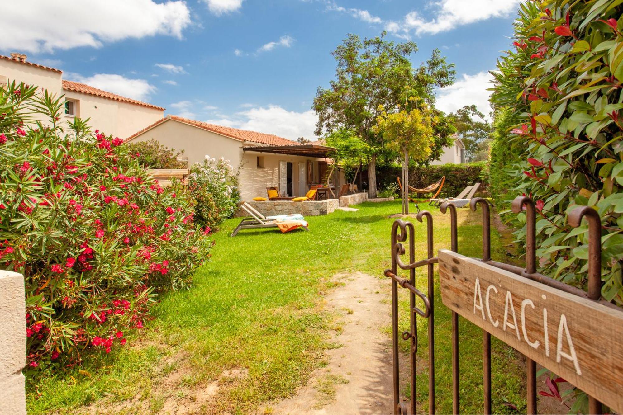 קאלבי Residence Acquavital מראה חיצוני תמונה