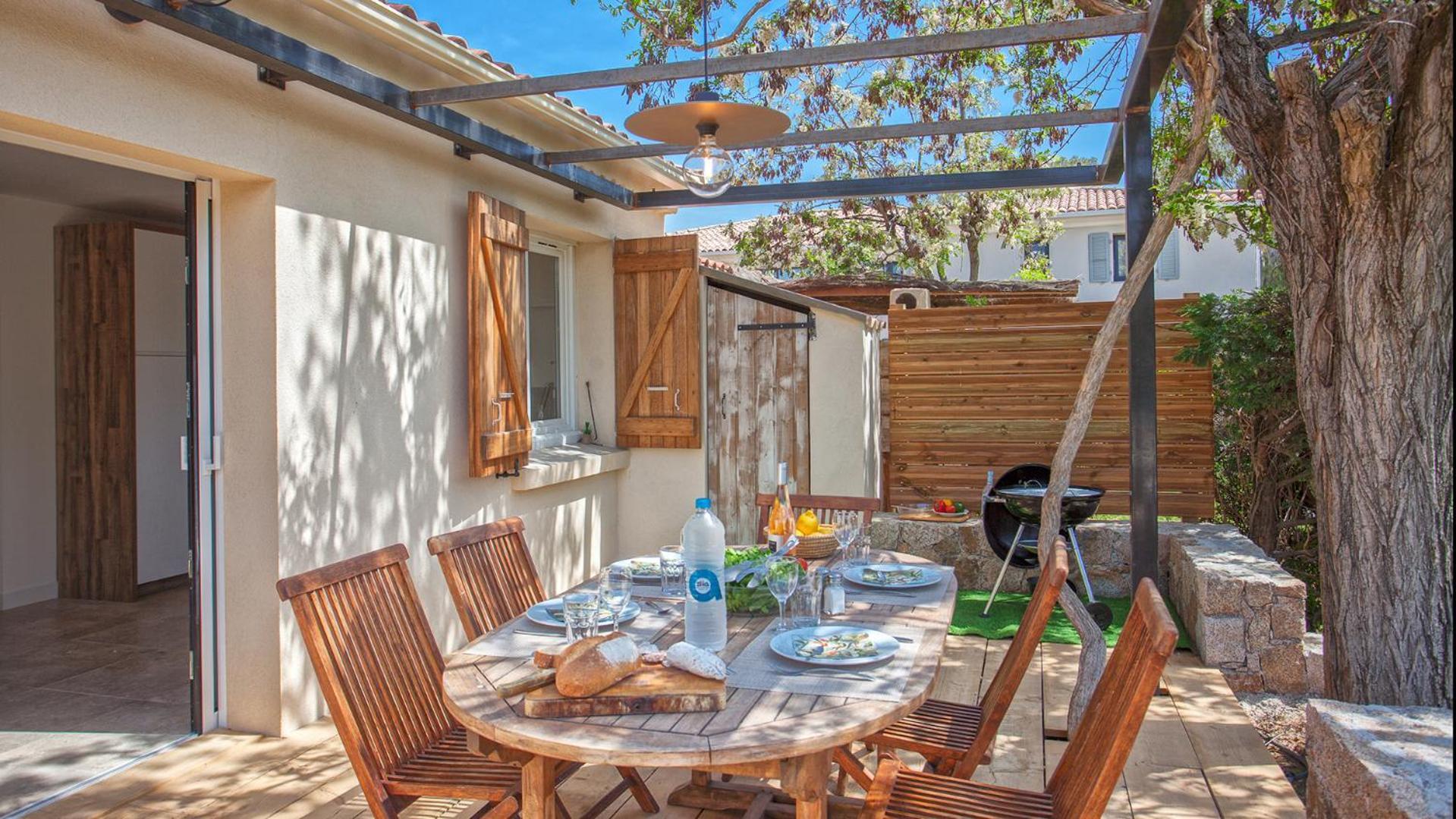 קאלבי Residence Acquavital מראה חיצוני תמונה