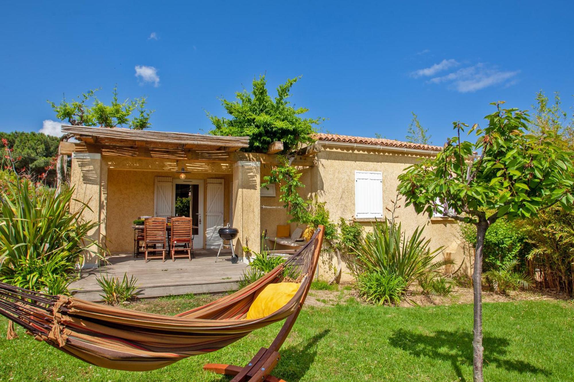 קאלבי Residence Acquavital מראה חיצוני תמונה